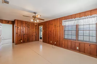 5020 Hartford Drive, River Oaks, TX 76114 - Photo 31