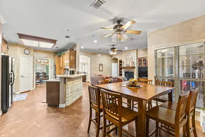 1010 Williams Street, Ennis, TX 75119 - Photo 9