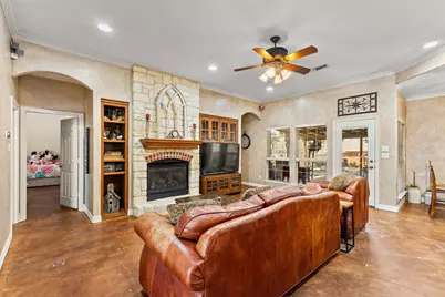 1010 Williams Street, Ennis, TX 75119 - Photo 15