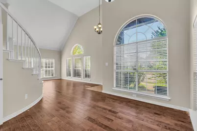 8613 Mill Creek Road, Irving, TX 75063 - Photo 5