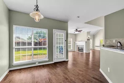 8613 Mill Creek Road, Irving, TX 75063 - Photo 11