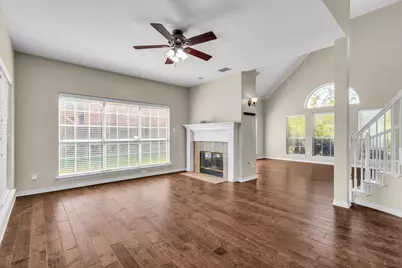 8613 Mill Creek Road, Irving, TX 75063 - Photo 9