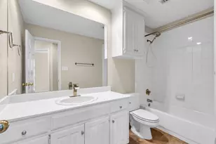 8613 Mill Creek Rd, Irving, TX 75063 - Photo 25