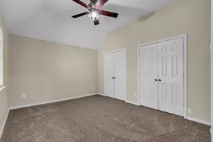 8613 Mill Creek Rd, Irving, TX 75063 - Photo 23