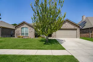 213 Marina Dr, Azle, TX 76020 - Photo 1