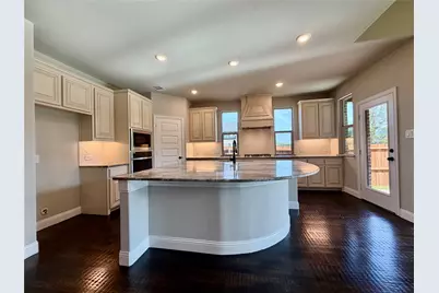 390 Devonshire Drive, Greenville, TX 75401 - Photo 11
