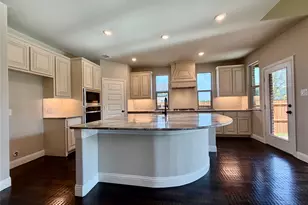 390 Devonshire Dr, Greenville, TX 75401 - Photo 11