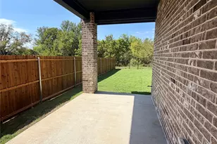 390 Devonshire Dr, Greenville, TX 75401 - Photo 33