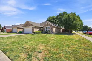 302 Creekside Way, Waxahachie, TX 75165 - Photo 3