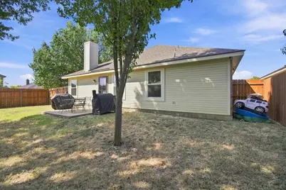 302 Creekside Way, Waxahachie, TX 75165 - Photo 5