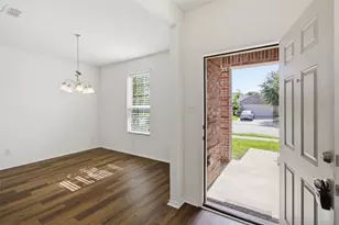 1716 Gayla Creek Dr, Little Elm, TX 75068 - Photo 5