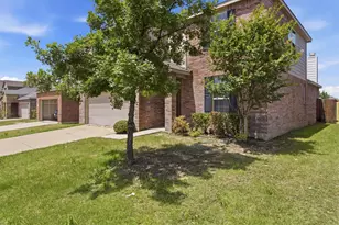 1716 Gayla Creek Dr, Little Elm, TX 75068 - Photo 3