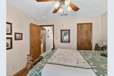 2501 New Haven Court, Bedford, TX 76022 - Photo 21