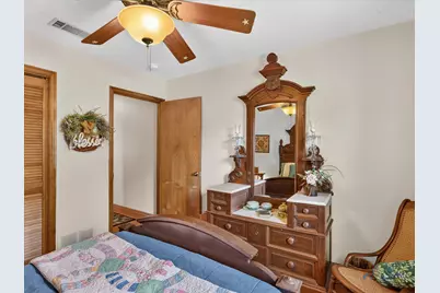 2501 New Haven Court, Bedford, TX 76022 - Photo 23