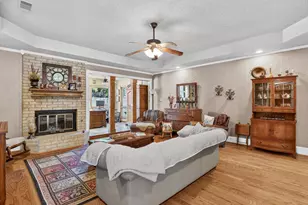 2501 New Haven Ct, Bedford, TX 76022 - Photo 5