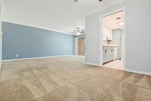 524 E Avenue J, Grand Prairie, TX 75050 - Photo 5