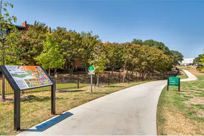 524 E Avenue J #C, Grand Prairie, TX 75050 - Photo 11