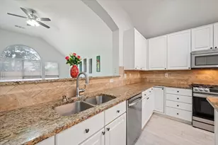 3517 Arbor Creek Ln, Flower Mound, TX 75022 - Photo 9