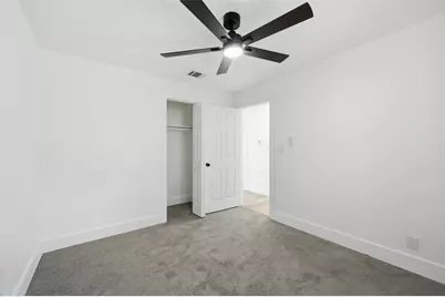 905 E Shaw Street, Fort Worth, TX 76110 - Photo 15