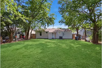 905 E Shaw Street, Fort Worth, TX 76110 - Photo 5