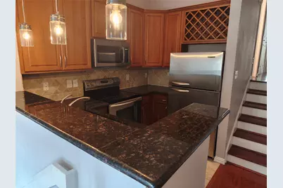 2201 Wolf Street #2205, Dallas, TX 75201 - Photo 5
