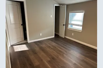2815 Hedgerow Drive, Dallas, TX 75235 - Photo 17