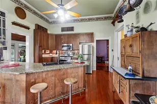 303 Market St, Honey Grove, TX 75446 - Photo 5