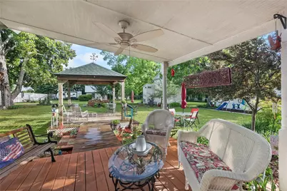 303 Market Street, Honey Grove, TX 75446 - Photo 25