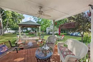 303 Market St, Honey Grove, TX 75446 - Photo 25