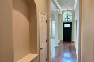 409 Crestview Point Dr, Lewisville, TX 75067 - Photo 3