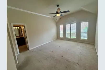 409 Crestview Point Drive, Lewisville, TX 75067 - Photo 17