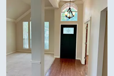 409 Crestview Point Drive, Lewisville, TX 75067 - Photo 5