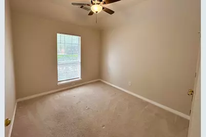 409 Crestview Point Drive, Lewisville, TX 75067 - Photo 21