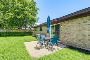 2009 Meadow Glen, Irving, TX 75060 - Photo 21