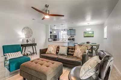 2009 Meadow Glen, Irving, TX 75060 - Photo 3