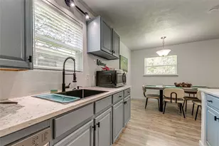 2009 Meadow Glen, Irving, TX 75060 - Photo 9