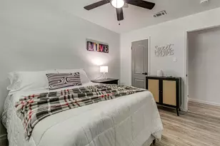 2009 Meadow Glen, Irving, TX 75060 - Photo 15