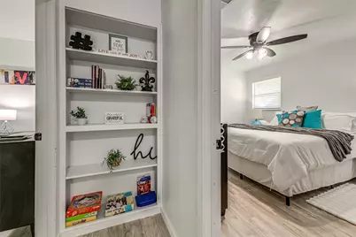 2009 Meadow Glen, Irving, TX 75060 - Photo 11