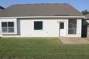 661 Rosario Ln, Fort Worth, TX 76052 - Photo 3