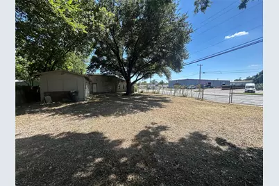200 N Beach Street, Fort Worth, TX 76111 - Photo 11