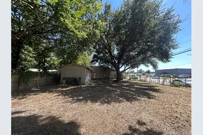 200 N Beach Street, Fort Worth, TX 76111 - Photo 9