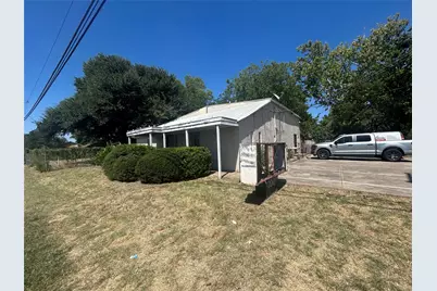 200 N Beach Street, Fort Worth, TX 76111 - Photo 5