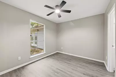 415 County Road 758, Buna, TX 77612 - Photo 21