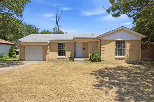 1219 Daisy Ln, Irving, TX 75061 - Photo 1