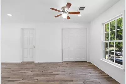 1219 Daisy Lane, Irving, TX 75061 - Photo 11
