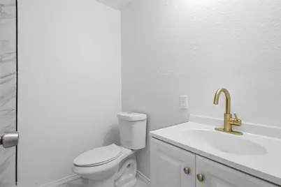 1219 Daisy Lane, Irving, TX 75061 - Photo 17