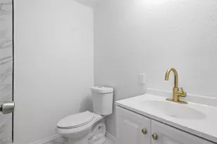 1219 Daisy Ln, Irving, TX 75061 - Photo 17