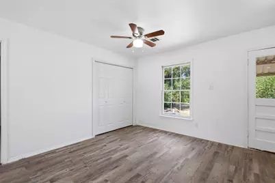 1219 Daisy Lane, Irving, TX 75061 - Photo 7