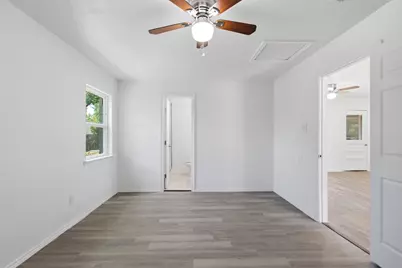 1219 Daisy Lane, Irving, TX 75061 - Photo 13