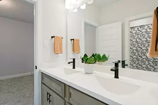 716 Sugar Fld Dr, Lewisville, TX 75056 - Photo 23